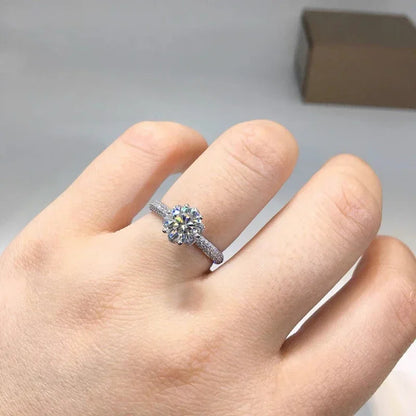 Anéis Luxuosos de Diamante em Ouro Branco 18k - IA De Ofertas